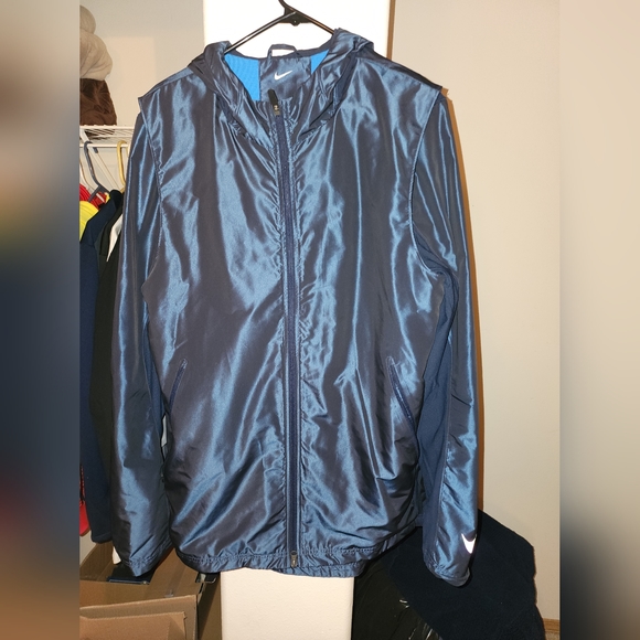 Nike Hyper Elite Shield Jacket - Picture 3 of 11